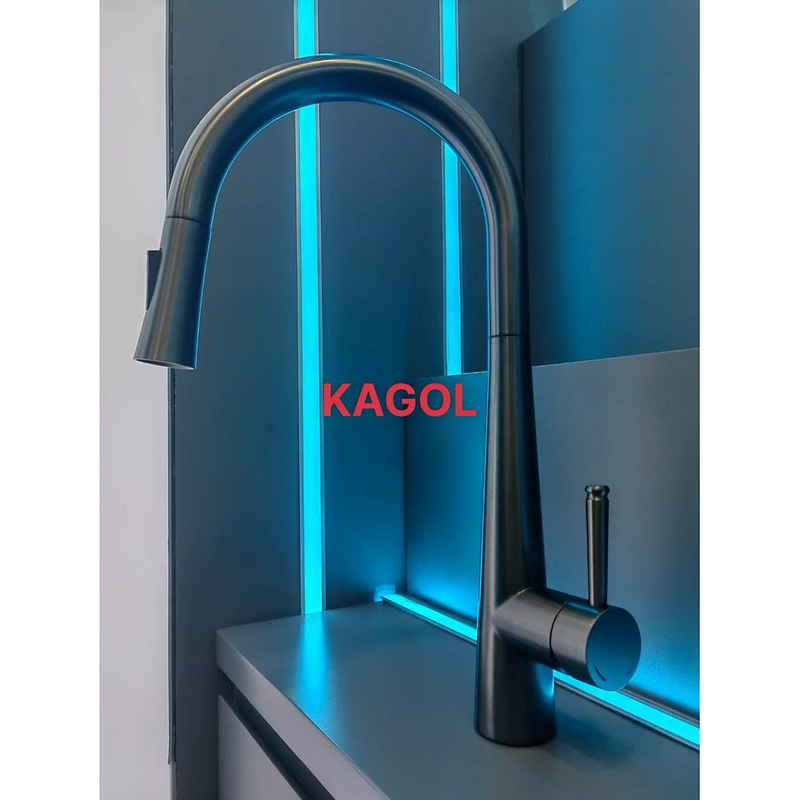 Vòi rửa bát đồng nóng lạnh dây rút phủ nano đen Kagol K39