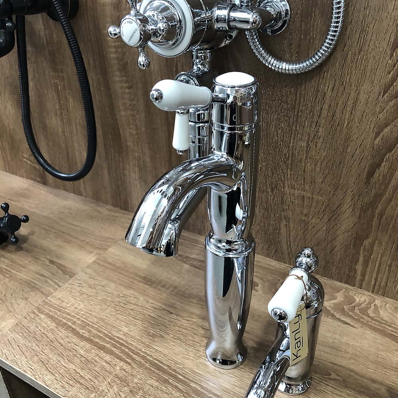 Vòi chậu lavabo nóng lạnh mạ chrome Kanly CHA09