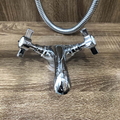 Vòi chậu lavabo nóng lạnh mạ chrome Kanly CHV05
