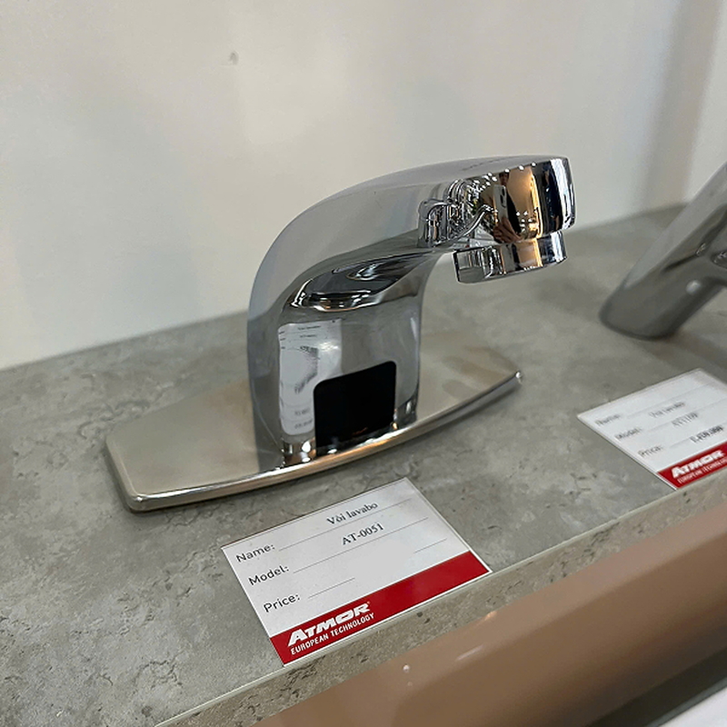 Vòi lavabo cảm ứng dùng pin ATMOR AT-1051 (DC) 