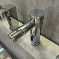 Vòi lavabo cảm ứng ATMOR AT-103-1 (AC/DC)