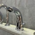 Vòi lavabo cảm ứng dùng điện ATMOR AT-2331 (AC/DC)