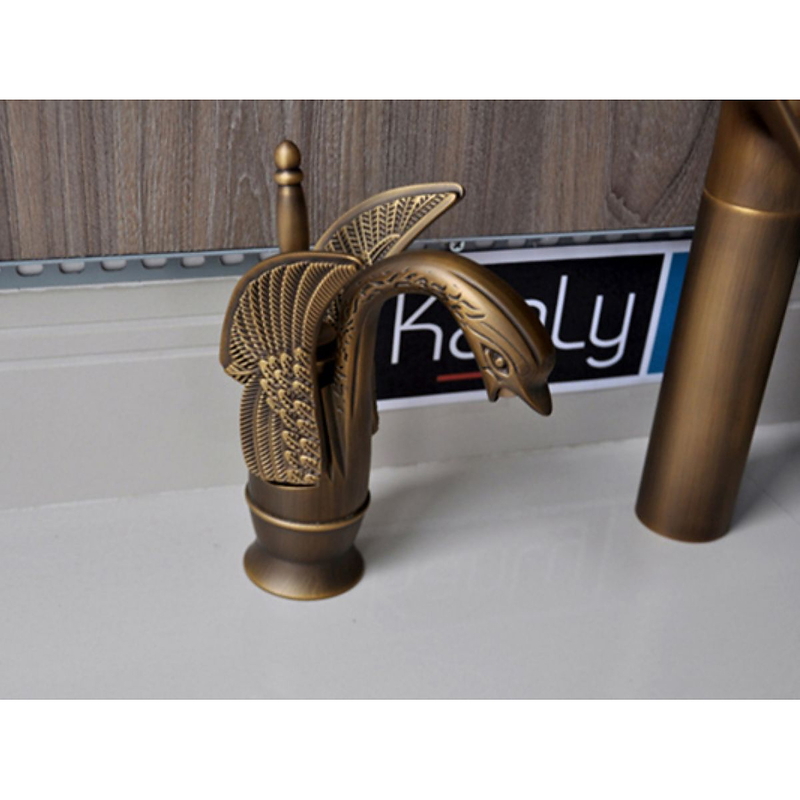 Vòi lavabo nóng lạnh bằng đồng Kanly GCV09