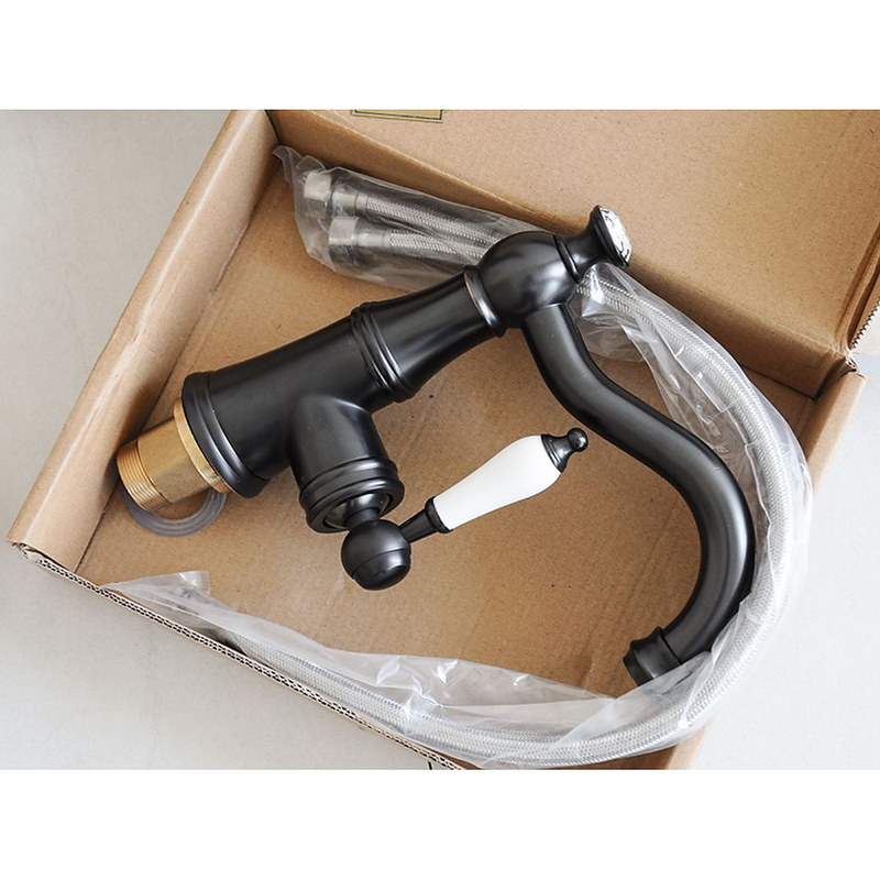 Vòi chậu lavabo nóng lạnh bằng đồng Kanly GCV06B