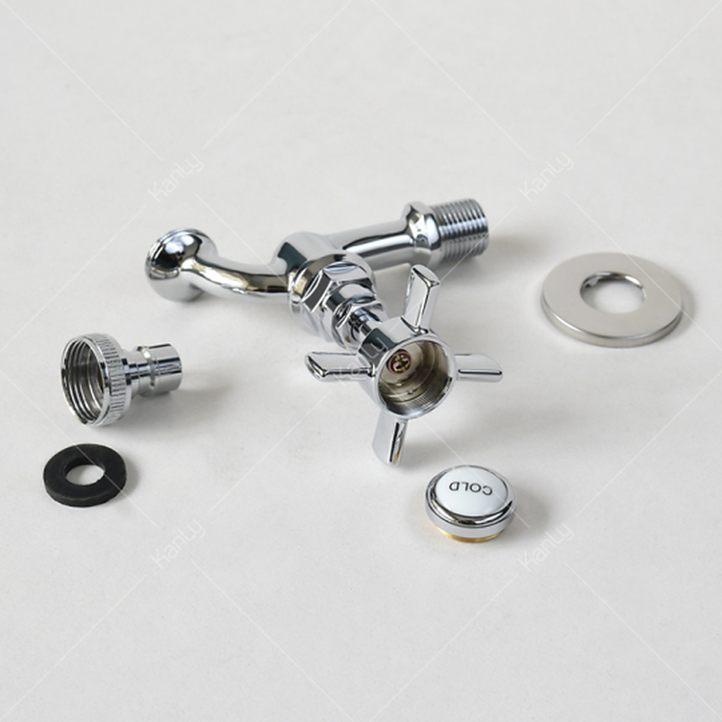 Vòi nước lạnh bằng đồng gắn tường mạ chrome Kanly CHT01 