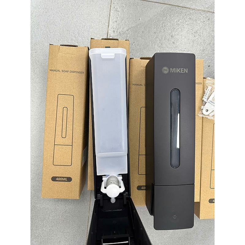 Hộp xịt xà phòng màu đen Miken MKH-F7022B-1