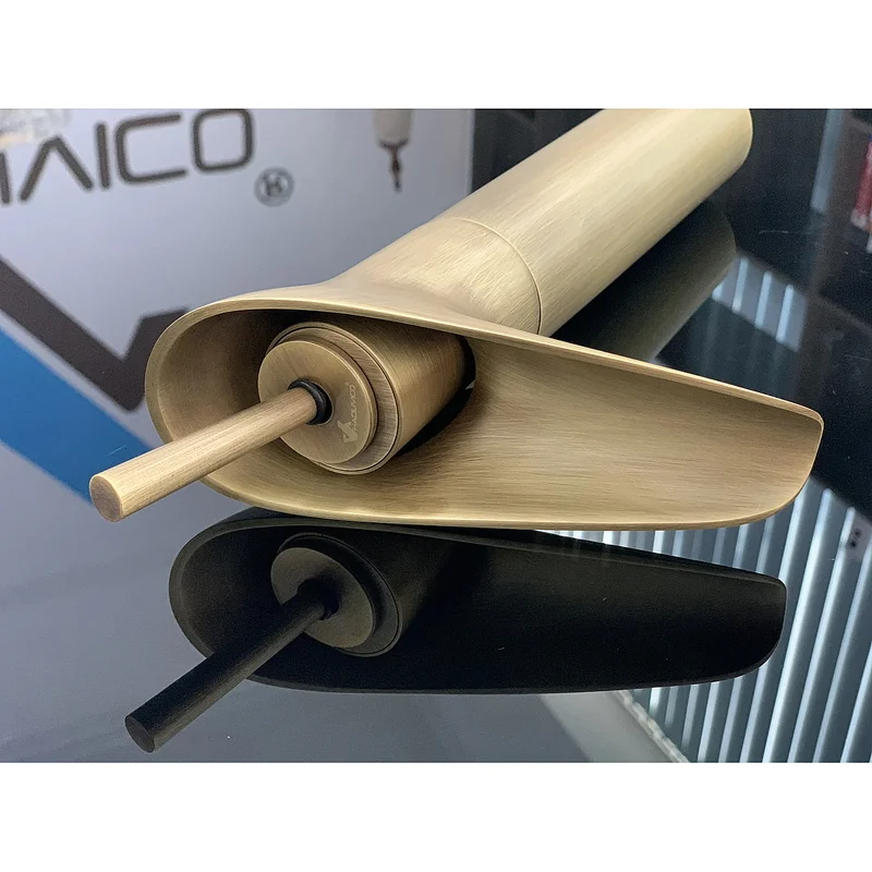 Vòi chậu nóng lạnh đồng thau Haduvico VR001