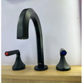 Vòi Chậu Lavabo Màu Đen 3 Lỗ Miken MKV-1513B