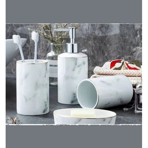 Bộ phụ kiện phòng tắm bằng sứ để bàn CleanMax S08 