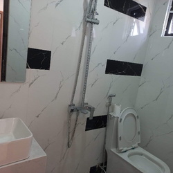 Thiết bị vệ sinh Caesar tại Hai Bà Trưng, Hà Nội  