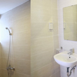 Thiết bị vệ sinh Caesar tại Hai Bà Trưng, Hà Nội  