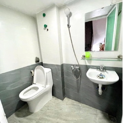 Thiết bị vệ sinh Caesar tại Ba Vì, Hà Nội   