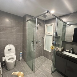 Thiết bị vệ sinh Mediclinic chính hãng Long Biên, Hà Nội 