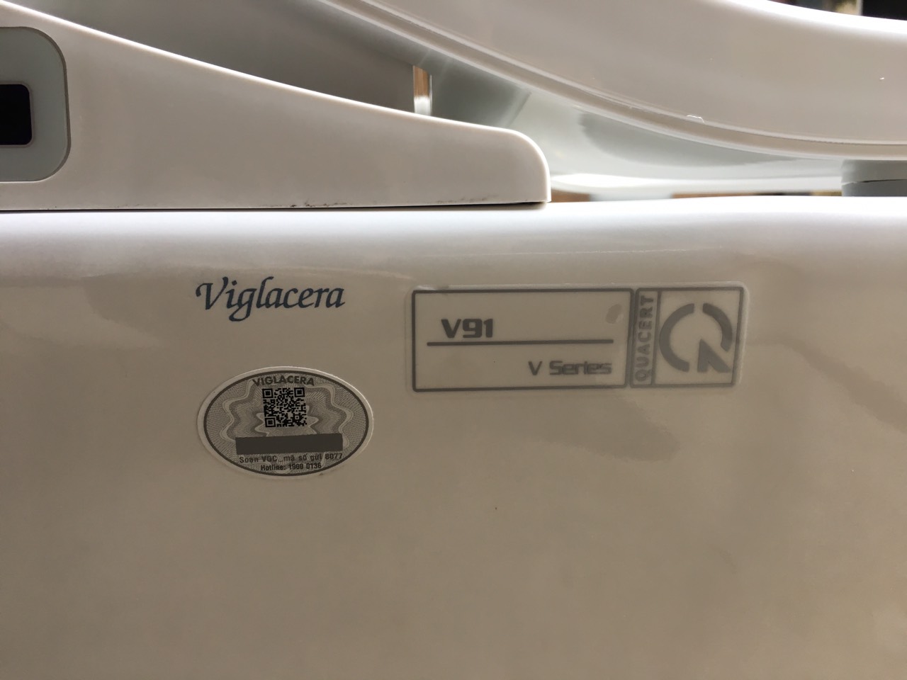 Tem bảo hành điện tử bồn cầu thông minh V91