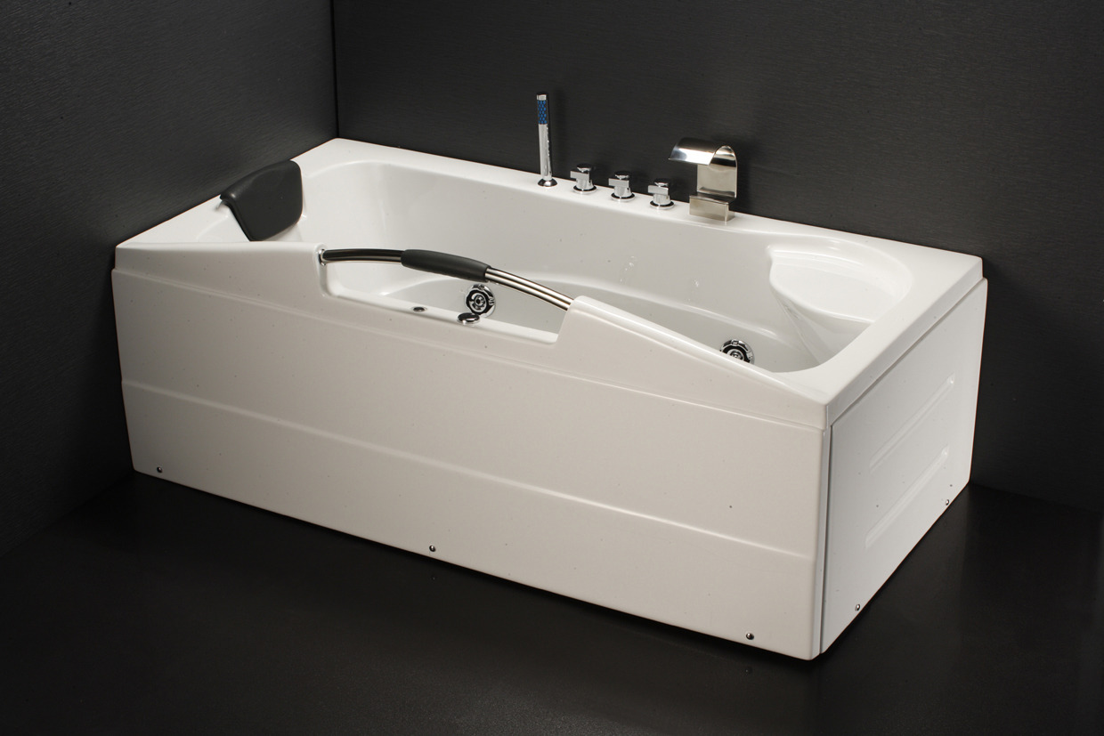 Bồn tắm Caesar MT3370LS