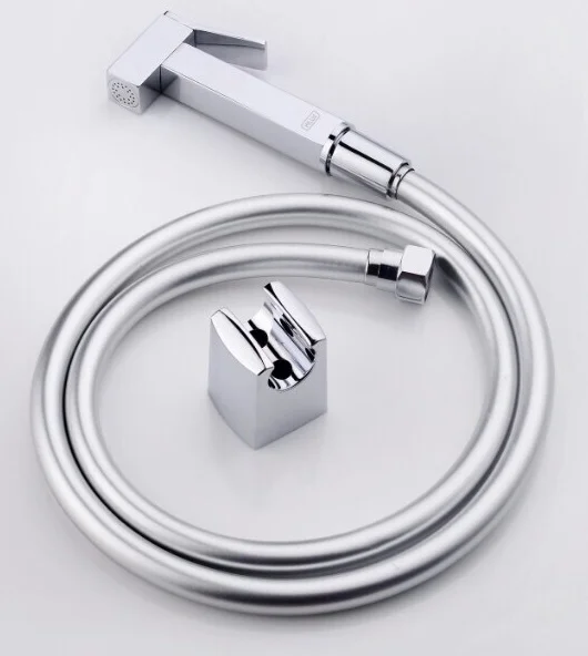 Vòi xịt đồng vuông dây nhũ chịu áp