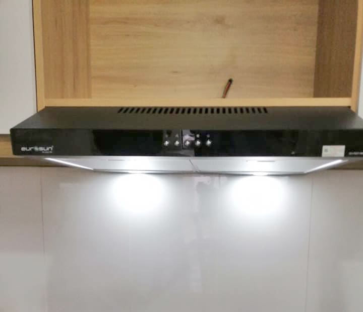 Máy hút mùi Eurosun EH-70CF19B