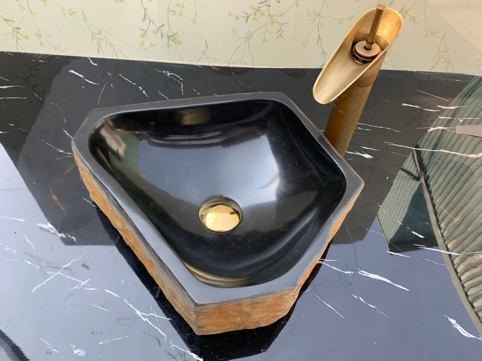Chậu Rửa Mặt Đá Bazan size nhỏ Eximstone