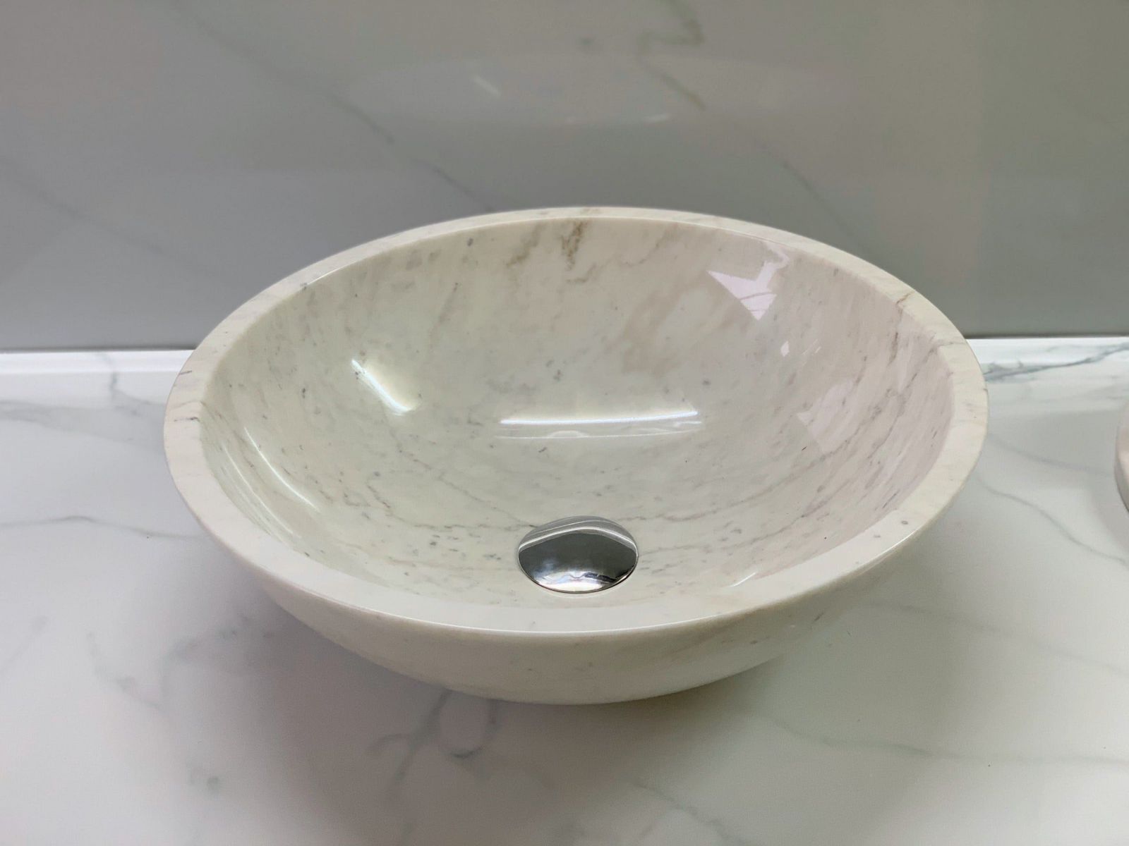 Chậu rửa lavabo màu trắng sữa Eximstone BST90