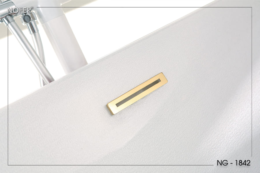 Bồn tắm Euroking EU-1842 PLUS 