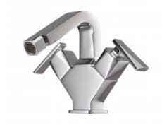 voi-rua-mat-lavabo-nong-lanh-cotto-ct2122c31