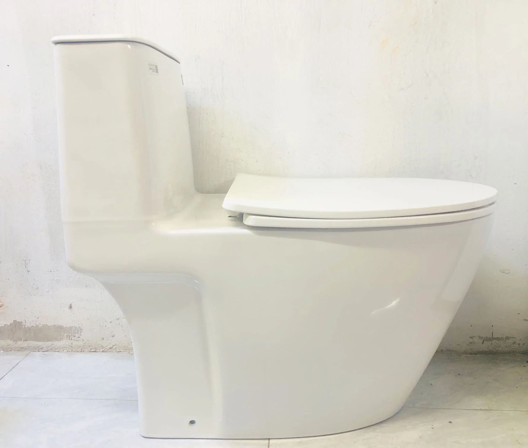 Bồn cầu 1 khối nắp mỏng thời trang Inax AC-902-1