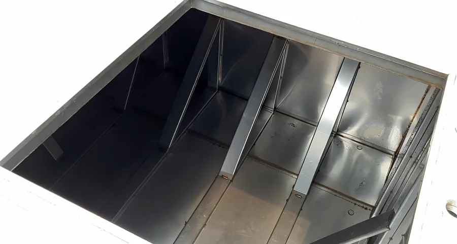 Kết cấu bên trong bể nước ngầm inox Sơn Hà Xanh 2000l