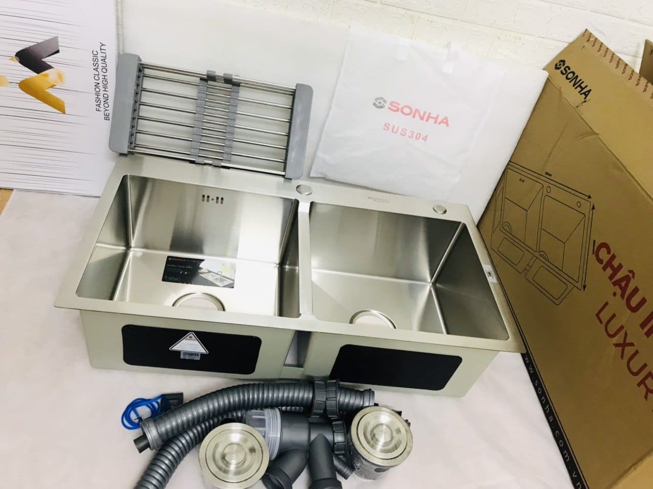 Chậu rửa bát sơn hà