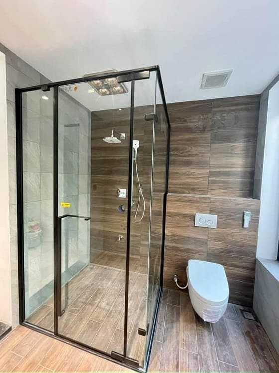 Phòng Tắm Kính Màu Đen FENDI FMG-3X3B