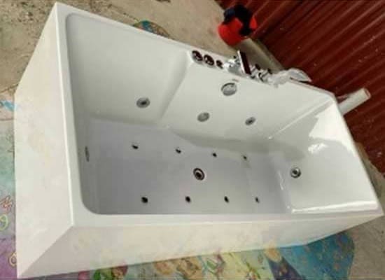 Bồn tắm massage Ares AR2119PL-150F