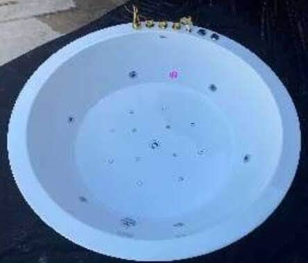 Bồn tắm massage Ares AR015F-GOLD