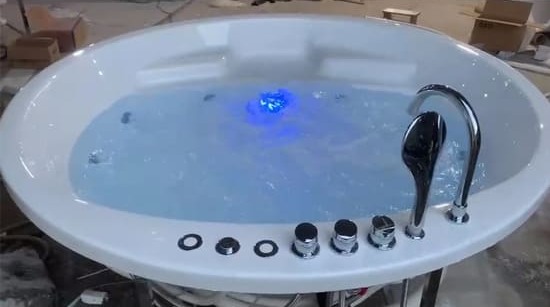 Bồn tắm massage Ares AR0181F