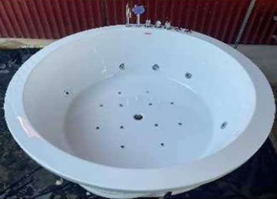 Bồn tắm massage Ares AR015F