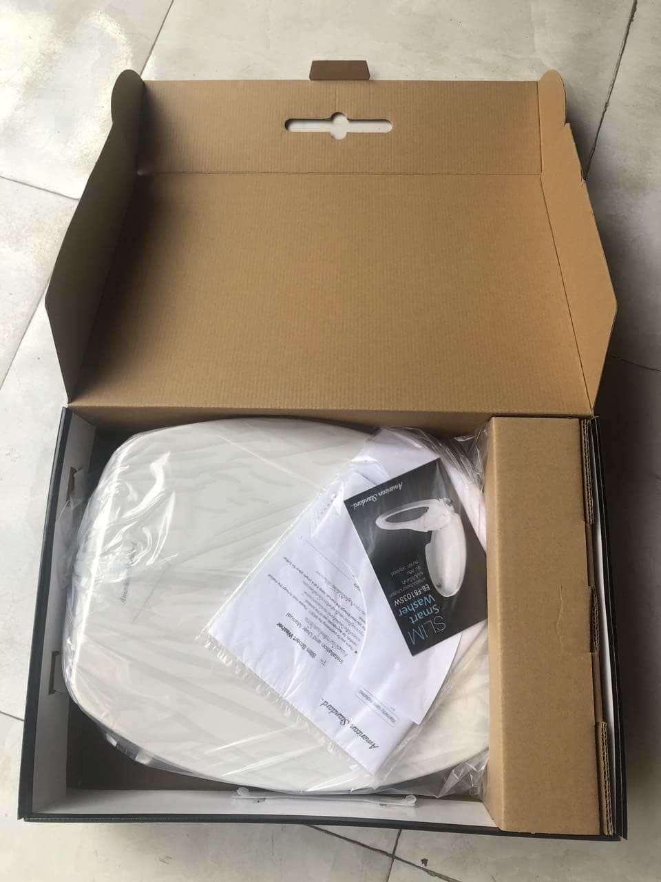 Hình ảnh thực tế nắp rửa cơ American Standard SLIM00001-WT