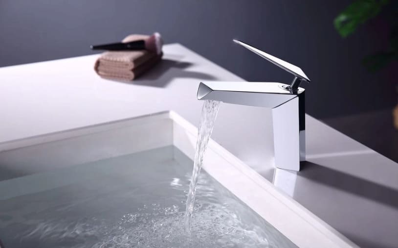 Vòi chậu rửa mặt Clean Max 806101