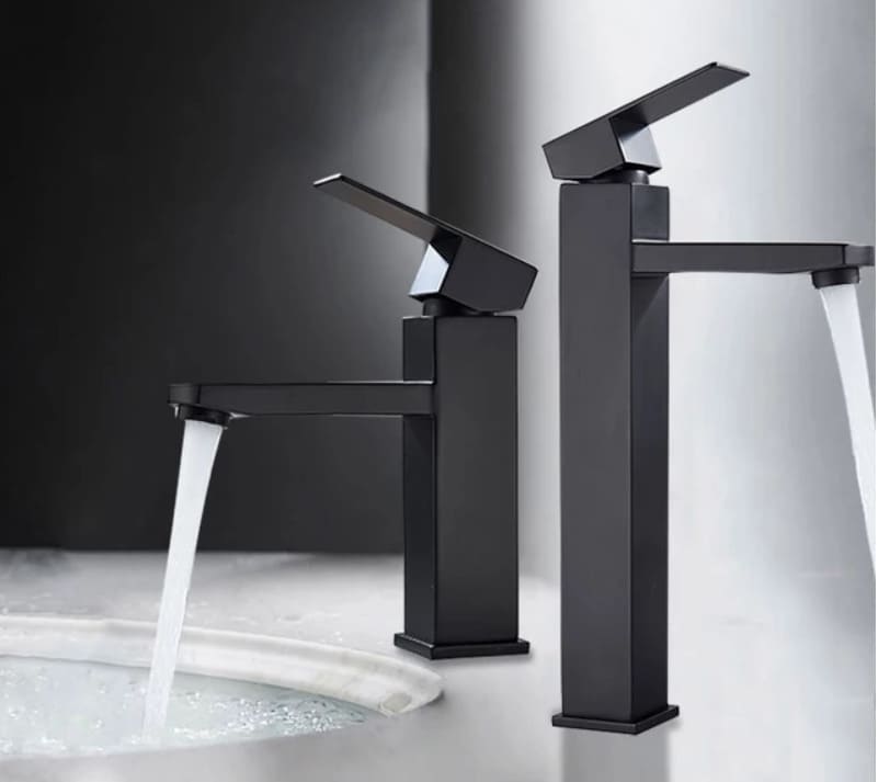 Vòi chậu rửa mặt màu đen Clean Max S65 VT