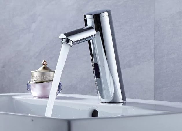 Vòi chậu rửa mặt cảm ứng CleanMax VCU1109 