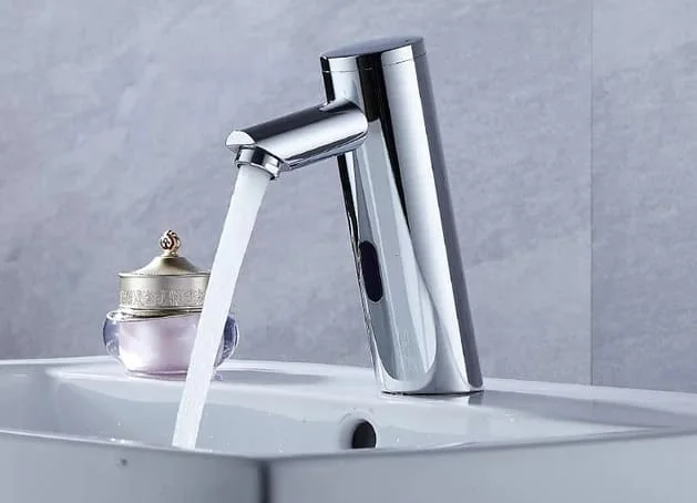 Vòi chậu rửa mặt cảm ứng CleanMax VCU1109 