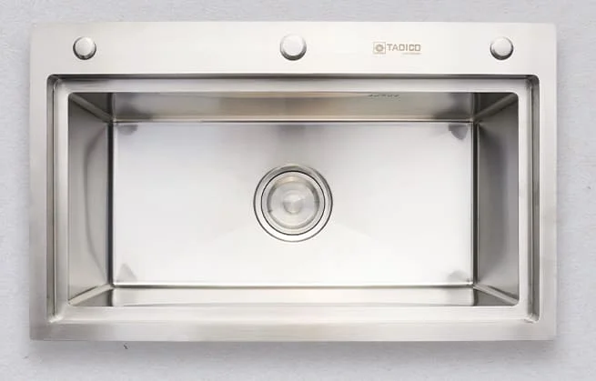 Hình ảnh thực tế chậu đúc 304 1 hố Tadico d.76.46.3.gb.140