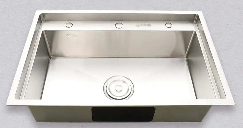 Hình ảnh thực tế chậu bếp 1 hố đúc Tadico LUX.D.78.50.4.GB