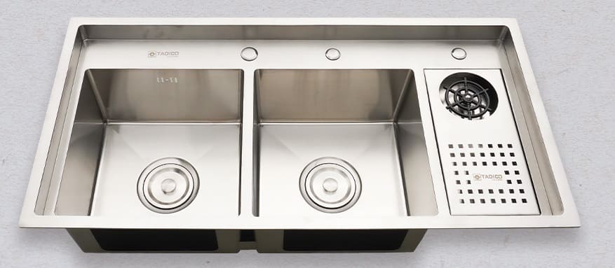 Hình ảnh thực tế chậu bếp 2 hố 1 bàn phải Tadico LUX.C.100.50.4.GB1