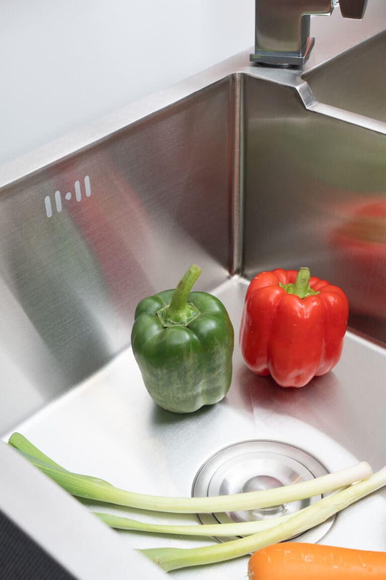 Hình ảnh thực tế chậu bếp 2 hố lệch Tadico LUX.L.82.45.2