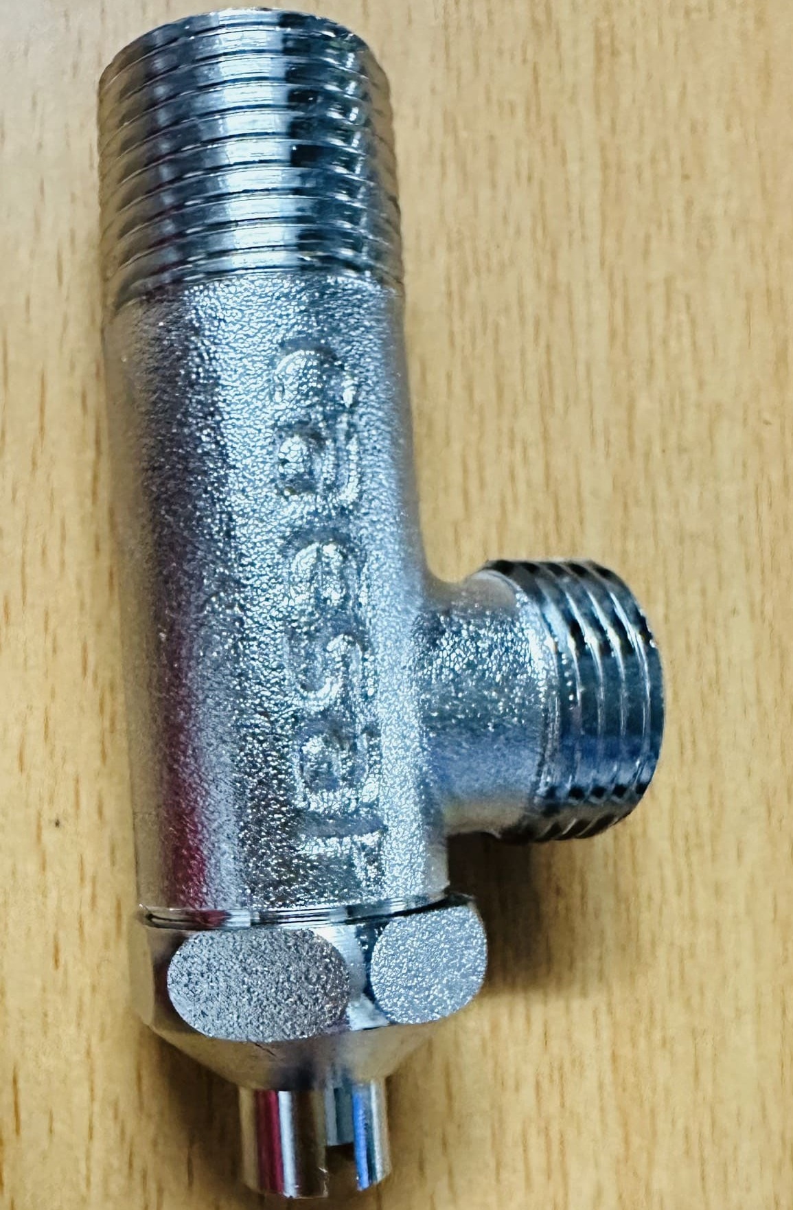 Van Khống Chế Nước Đài Loan Caesar BF404