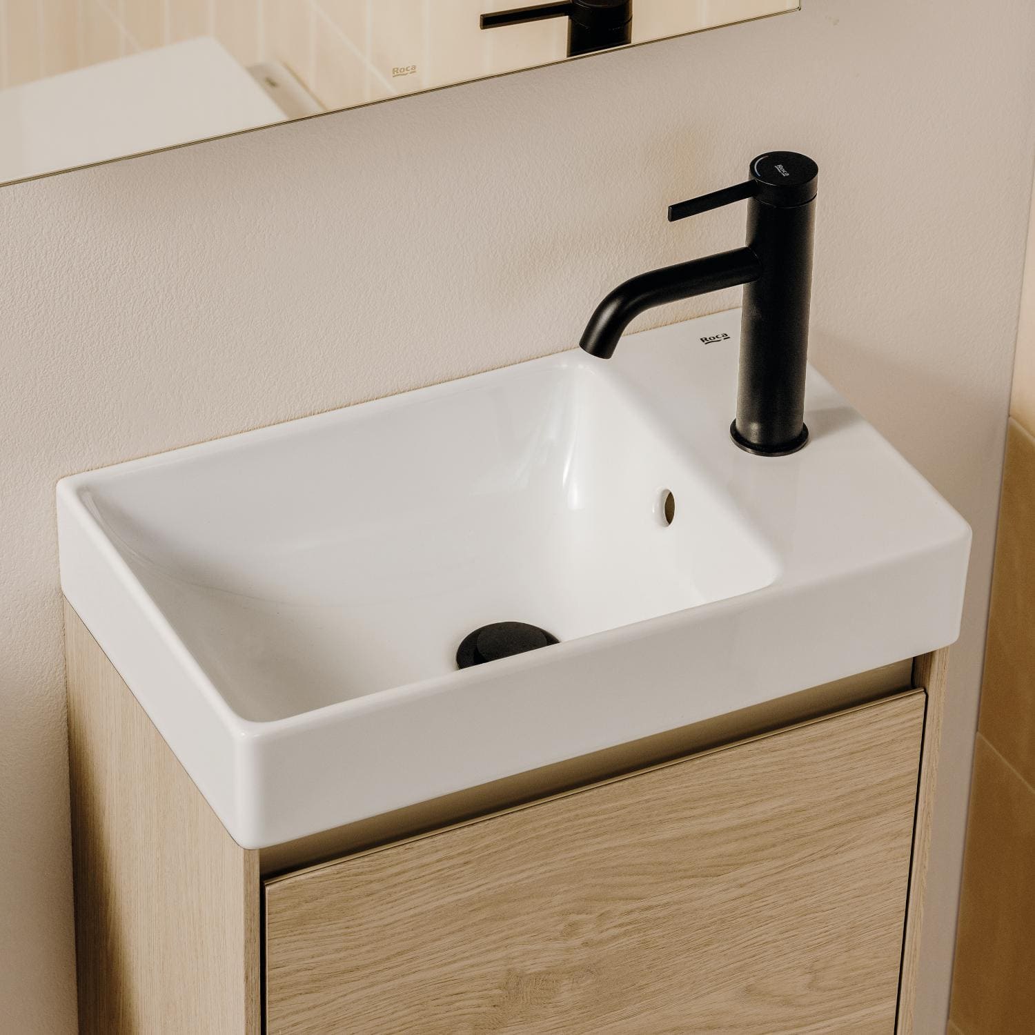 Chậu lavabo dương bàn Ba Lan Ona Roca A327681000