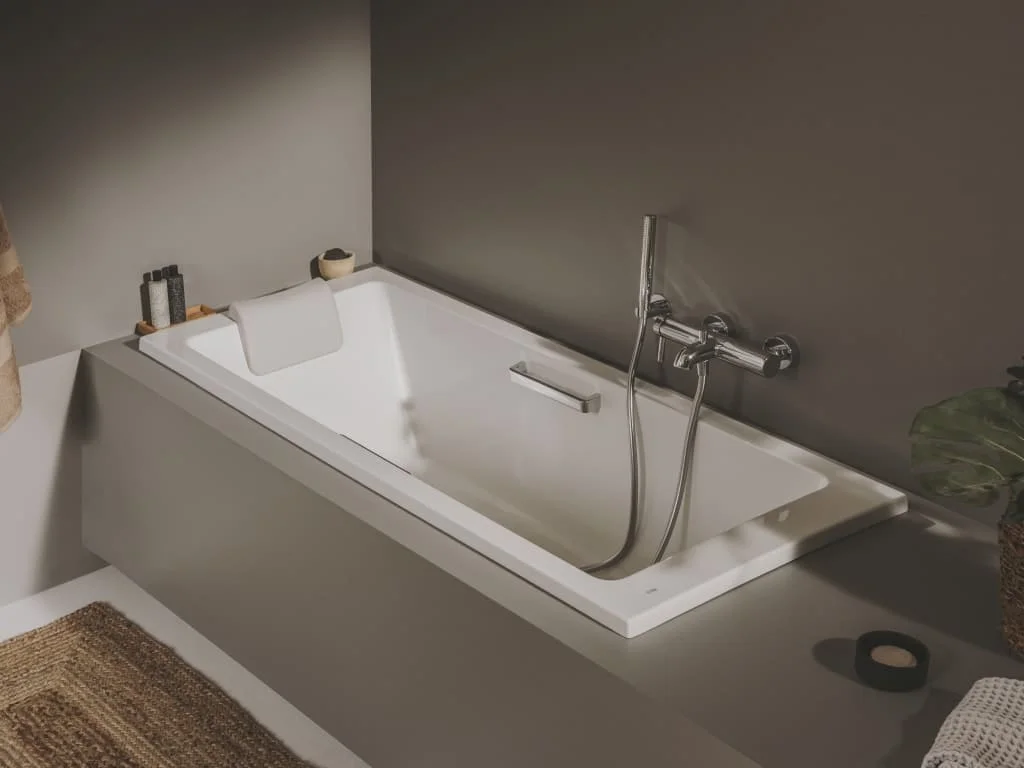 Bồn tắm xây 1.7m Tây Ban Nha Vythos Roca A248550000