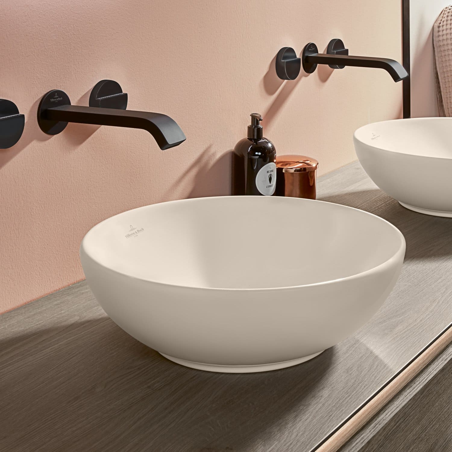 Chậu rửa lavabo dương bàn Đức Villeroy-boch Loop & Friends 4A4600AM
