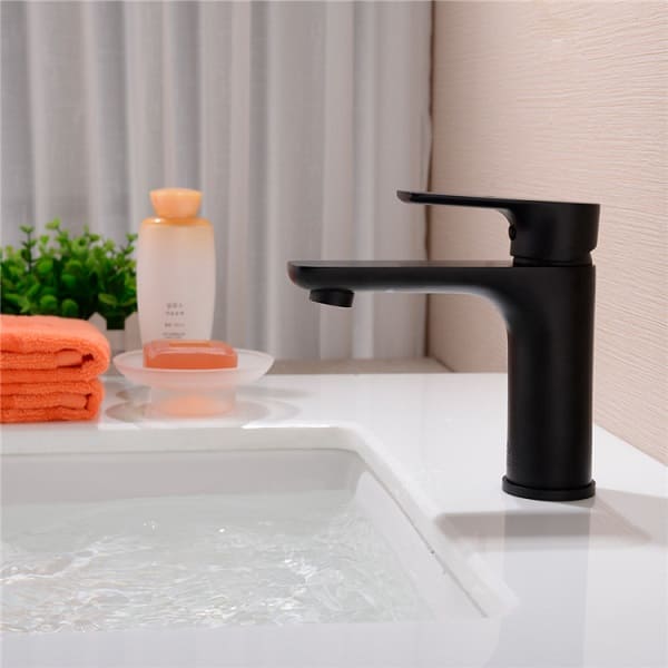 Vòi Chậu Lavabo Nóng Lạnh Màu Đen Miken MK-8021B-1