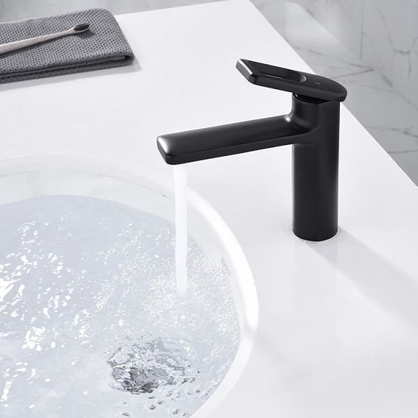 Vòi Chậu Lavabo Nóng Lạnh Màu Đen Miken MK-8032B