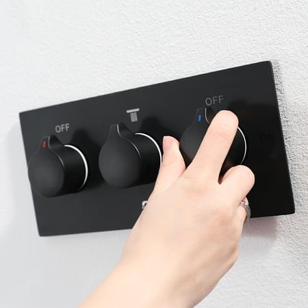 Sen tắm âm tường bát trần màu đen Miken HI05024I