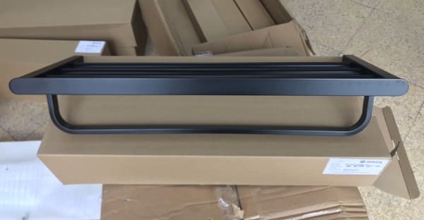 Giàn vắt khăn màu đen Miken MPK-086